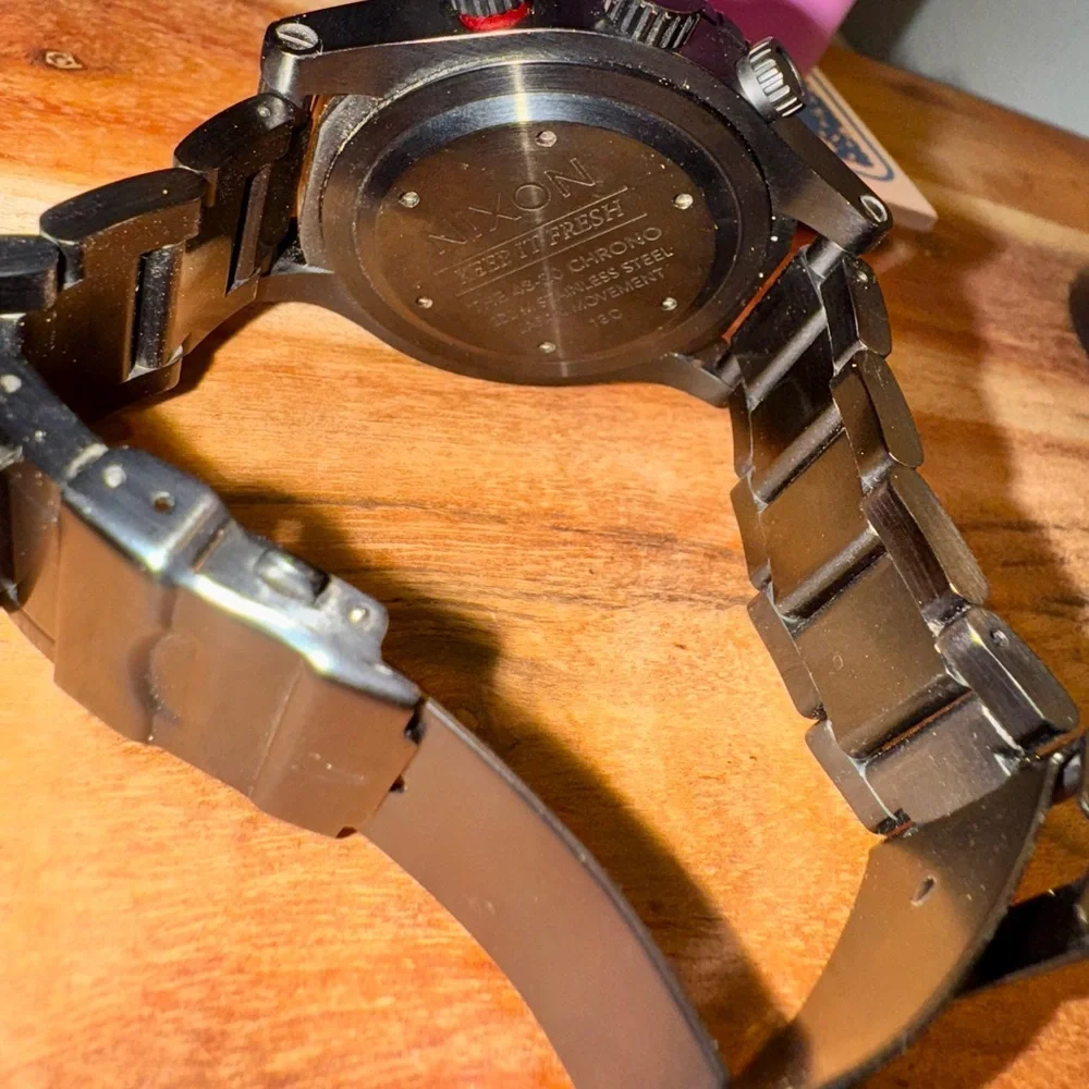 Nixon keep it fresh the 48-20 chrono 200m stainless steel japan movement 13C - Picture 4 of 7